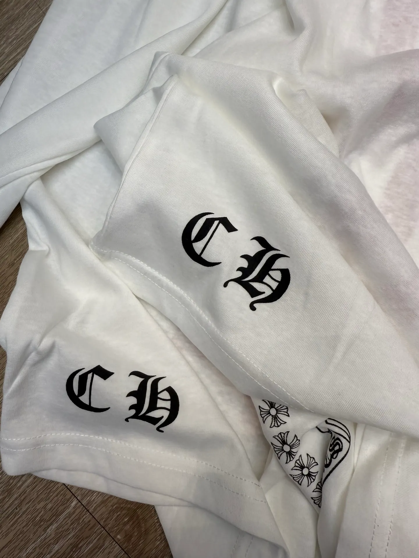 P178 M333#ChromeHeart•🇺🇸25ss high luxury new style second-hand lazy wear linen long sleeves ✅✅✅Ready stock Focus on quality and compare at will Size: S M L Color: White